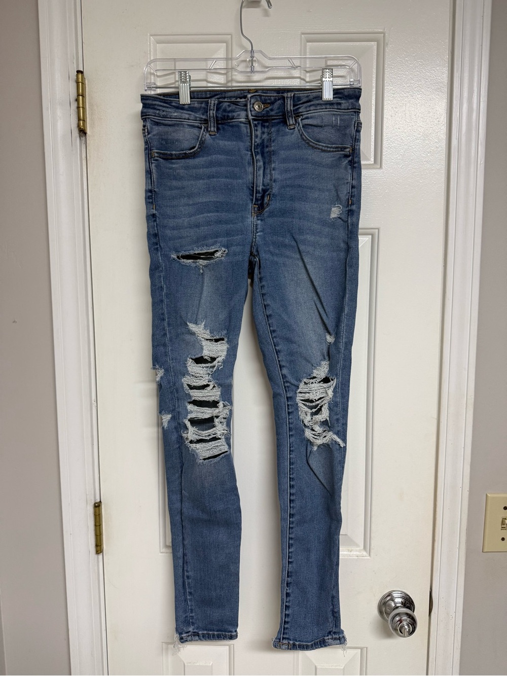 AE Women’s Ripped Skinny Jeans in Blue - High Stretch Fit